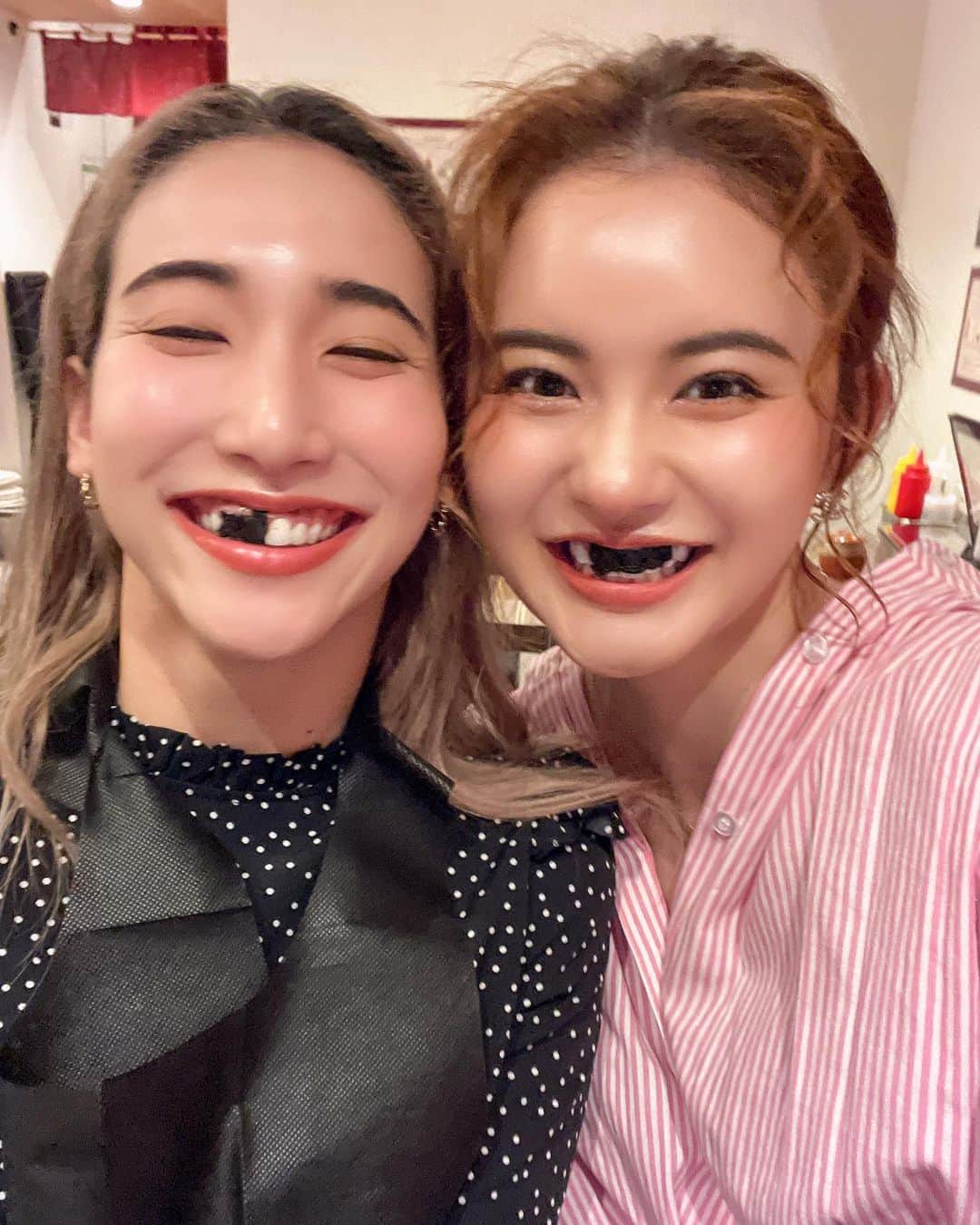 のインスタグラム：「#BFF 👯‍♀️💓  いつも会うけど ろくな写真ない、スキー  #Foreverlove ❤️ #海苔」