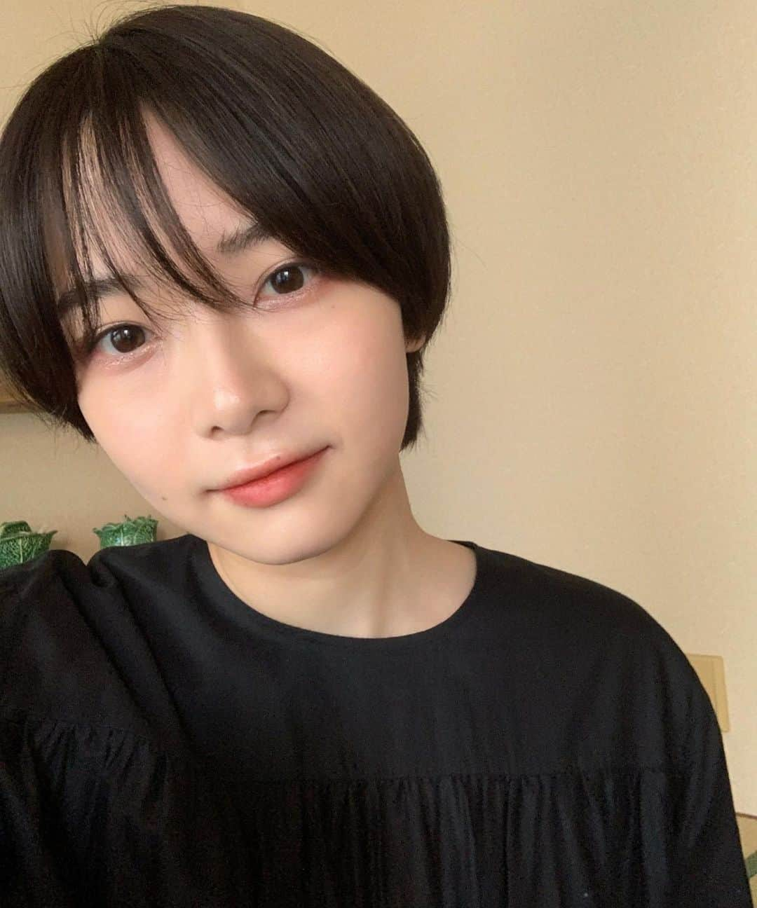 りりか（RiRiKA）のインスタグラム：「💄　#inliving #inlivingjp #花西子」