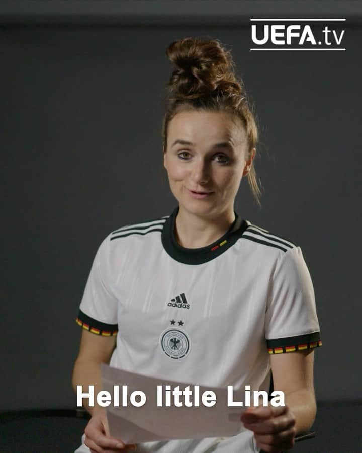 Lina Magullのインスタグラム：「A letter to my younger self 🥰  ✍️ By @linamagull 🇩🇪  #WEURO2022 #ShowYourHeart @dfb_frauenteam」