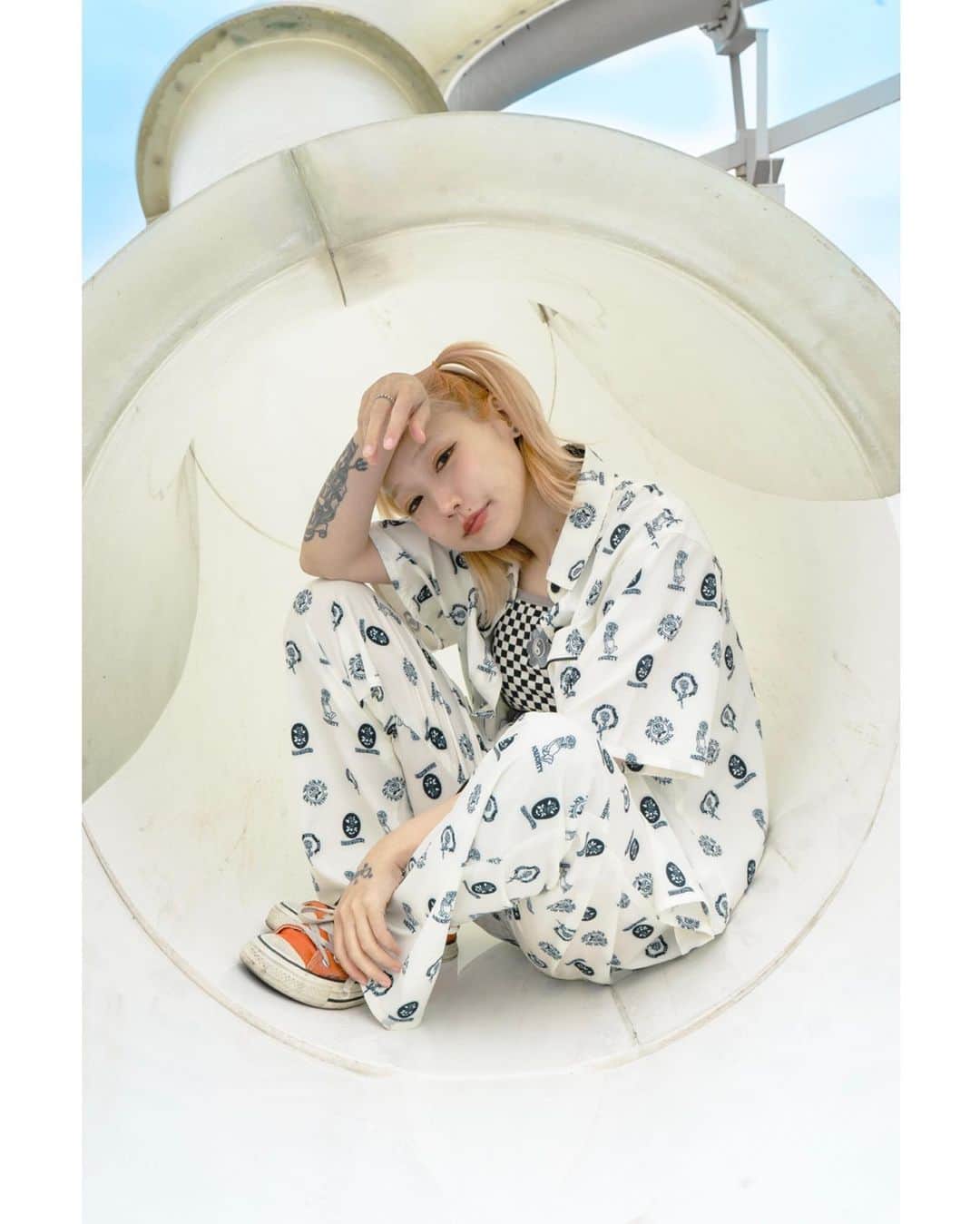 板橋よしえのインスタグラム：「. 𝗵𝗼𝗻𝗲𝘆 𝗯𝘂𝗻𝗻𝘆 𝗖𝗮𝗻𝗱𝘆 𝗧𝗶𝗺𝗲 𝗔𝗬𝗔𝗠𝗢 𝗶𝗻 𝘁𝗵𝗲 𝗽𝗼𝗼𝗹 𝘀𝗶𝗱𝗲 ・・・・・・・・・・・・・・・・・・・・・・・・・ @ayamooooooooo」