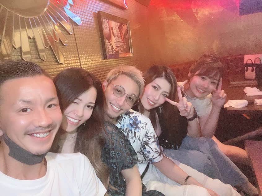 HIROMINのインスタグラム：「. - - - - - - - - - - - - - - - - - - - - . 𝐓𝐡𝐚𝐧𝐤 𝐲𝐨𝐮, 𝐀𝐩𝐫𝐢𝐥-𝐀𝐮𝐠𝐮𝐬𝐭 𝟐𝟎𝟐𝟏 . - - - - - - - - - - - - - - - - - - - - . #時差投稿 #常に二日酔い  #thankyoufriends  #enjoy #happy #private #life #smile #good」