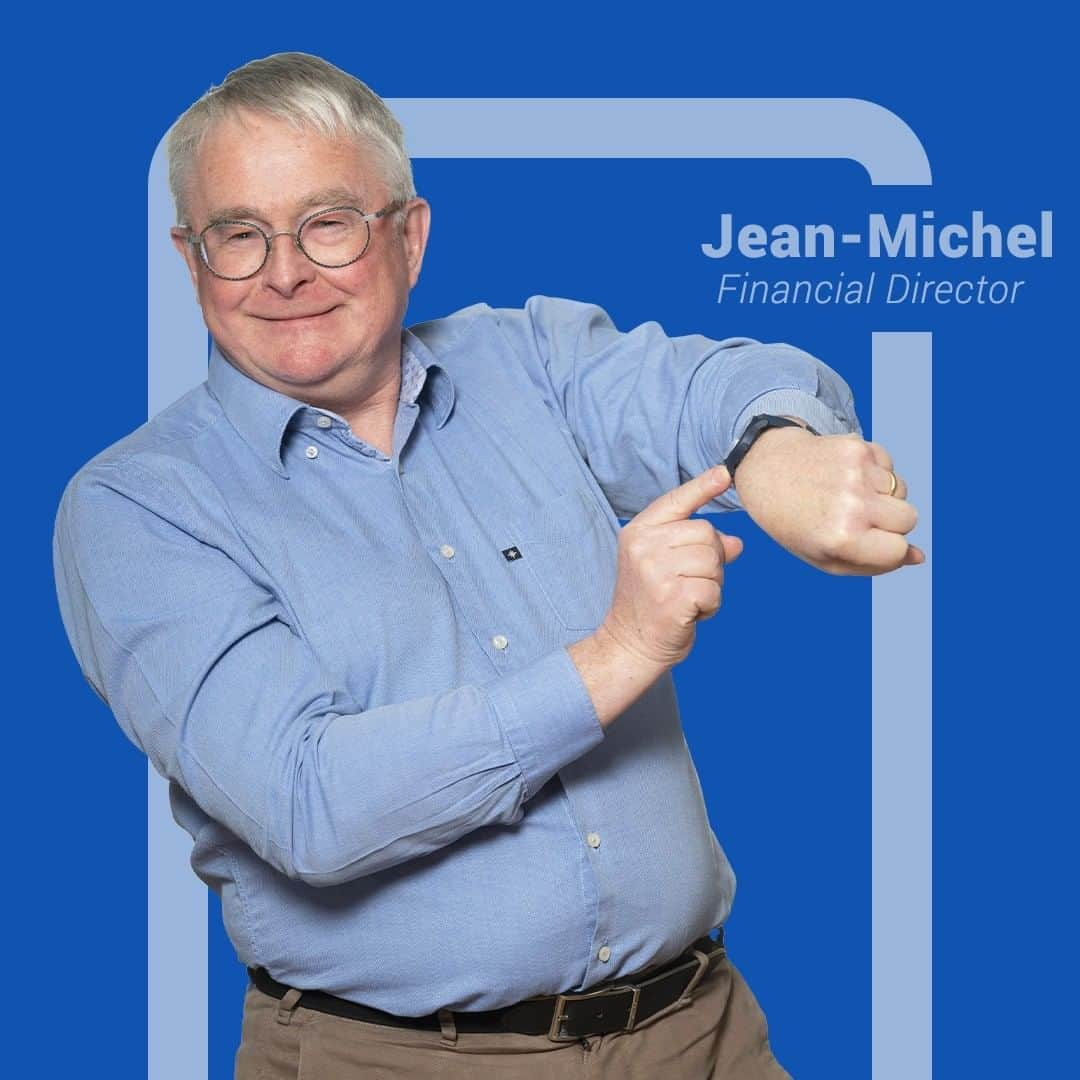 アイスウォッチのインスタグラム：「Meet the team! 😎👍  Passionate about sports and the stock market, Jean-Michel is the CFO of Ice-Watch. He has been ensuring the financial health of the brand for almost 11 years now! He knows all about Ice-Watch's figures and knows them like the back of his hand! 💸📈  #icewatch #changeyoucan #meettheteam #team #goodmood #work #job #belgium」