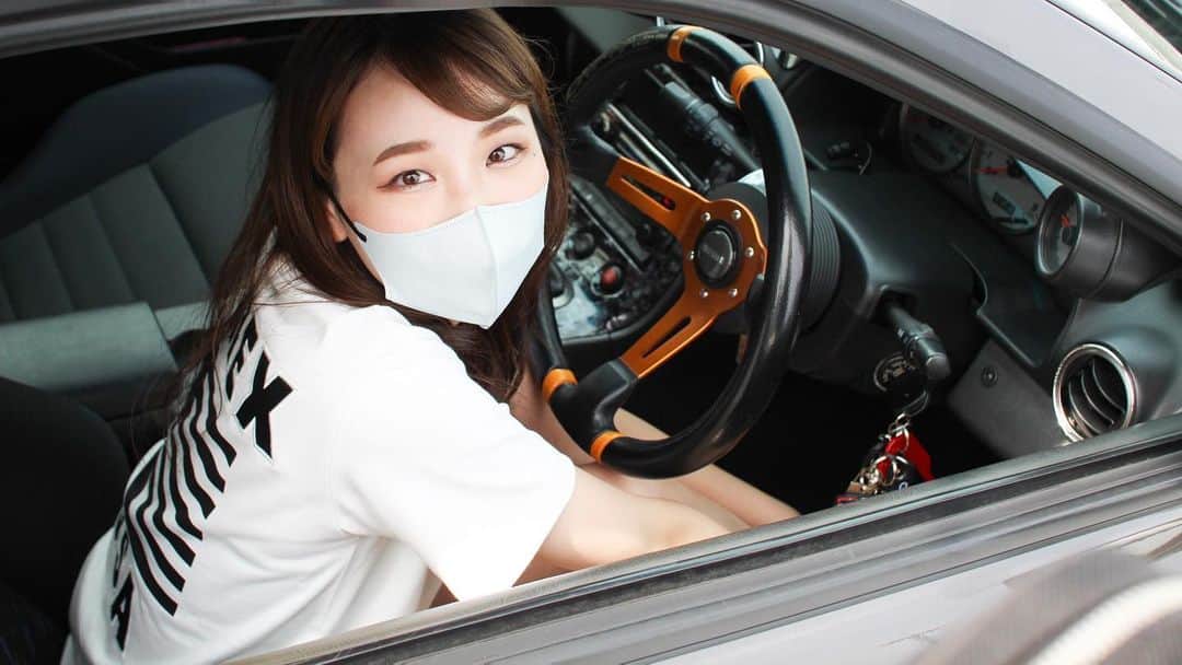 テレスさんのインスタグラム写真 - (テレスInstagram)「本日の動画は19時から公開です😊  #車好き女子 #nissan #silvias15  #シルビア #s15 #japanesegirl」7月1日 18時48分 - tls_telles