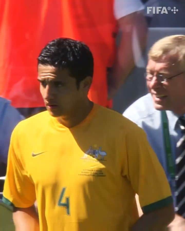 ティム・ケーヒルのインスタグラム：「Once upon a time that dream became true🌠  Reposted from @fifaworldcup The greatest ever #FIFAWorldCup debut? ✨  Australia 🇦🇺 were a goal down against Japan in 2006... enter a young lad named Tim Cahill 😎」