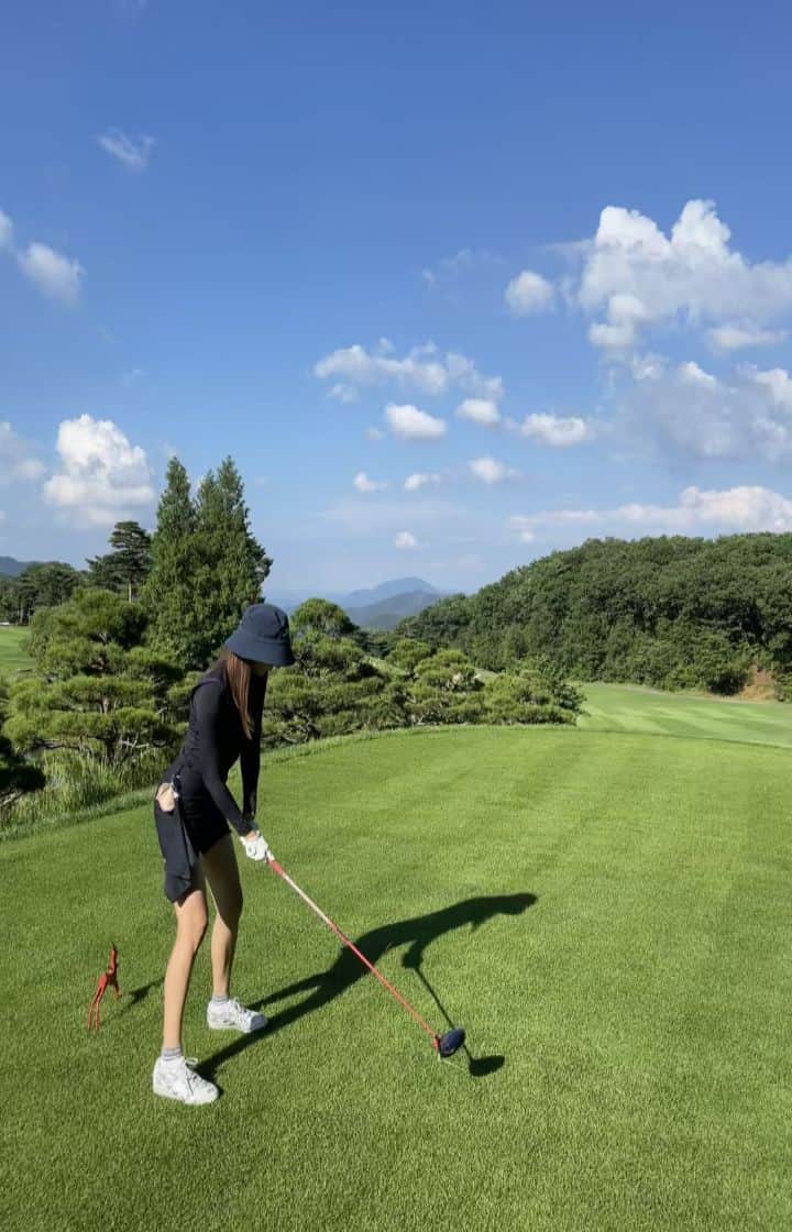 のインスタグラム：「더럽게 못치지만 죽어라 치겠음」