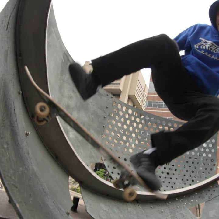 adidas Skateboardingのインスタグラム：「Midwest Tour 🚐💨 /// Grand Rapids, Chicago, Madison, and Minneapolis 🗺. Full raw recap now playing on our YouTube.  #adidasSkateboarding 🎥 @poobert @cmulhern @d_serr」