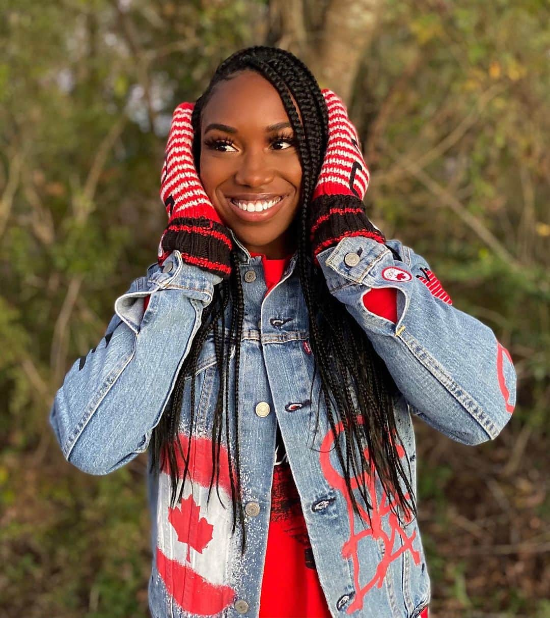 カミカ・ビンガムのインスタグラム：「Happy Canada Day! 🇨🇦 Happy to announce that I will be representing Team Canada at my 3rd World Champs in Eugene, Oregon 🇺🇸 for the 100m and 4x100m relay!」