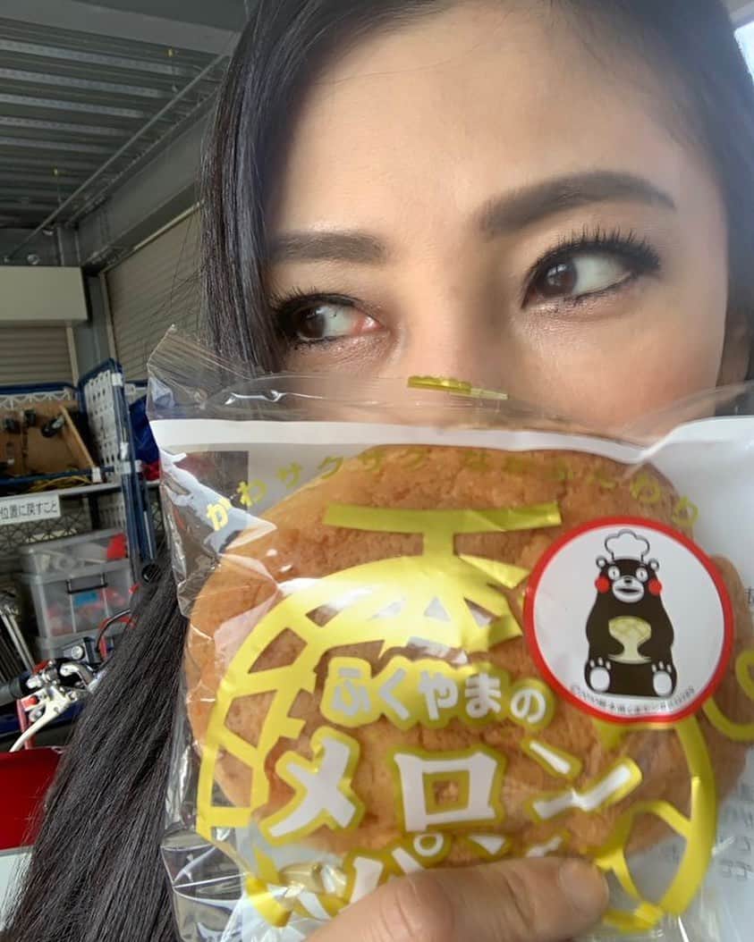 福山理子さんのインスタグラム写真 - (福山理子Instagram)「go!go!熊本！ いま熊本に向かってます。 いつしかの写真  ふくやまのメロンパン  #ふくやまのメロンパン #ふくやまベーカリー さん #福山ベーカリー #くまモン #熊本」7月2日 9時22分 - rikofukuyama