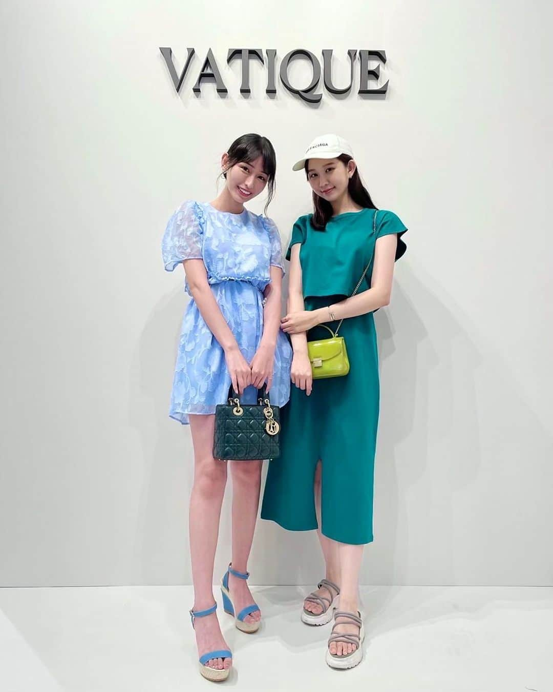 天野ちよさんのインスタグラム写真 - (天野ちよInstagram)「@vatique_official_   @rin_hayashi_ と行ってきたよ🤍  #vatique  #招待制 #大切な10人に届ける服   #ワンピースコーデ #夏服コーデ #夏服 #表参道 #デートコーデ #お散歩」7月2日 9時29分 - el_mundo_mar_sol_nail