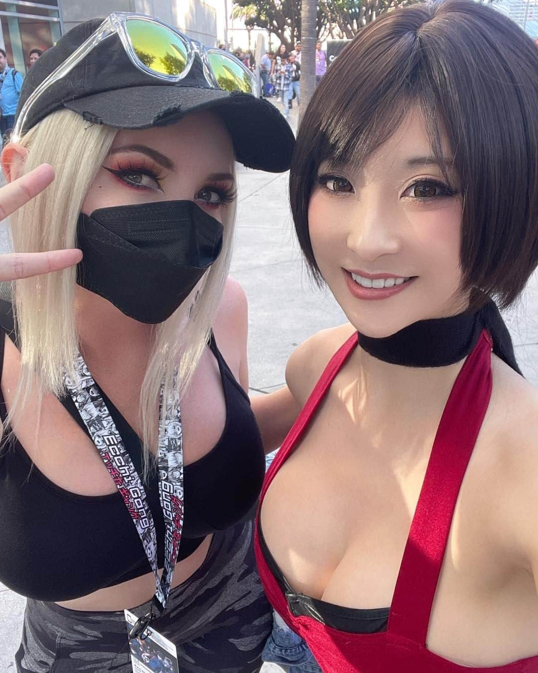 王子妃さんのインスタグラム写真 - (王子妃Instagram)「Nice to meet you cool girl in AX 🥰‼️  With Jessica(@jessicanigri)❣️  #animeexpo #ax #AnimeExpo2022」7月2日 11時54分 - fay198978