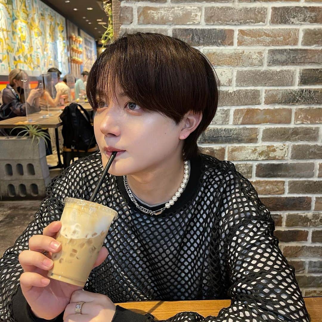 やっぴのインスタグラム：「カフェでまったり〜🥰」