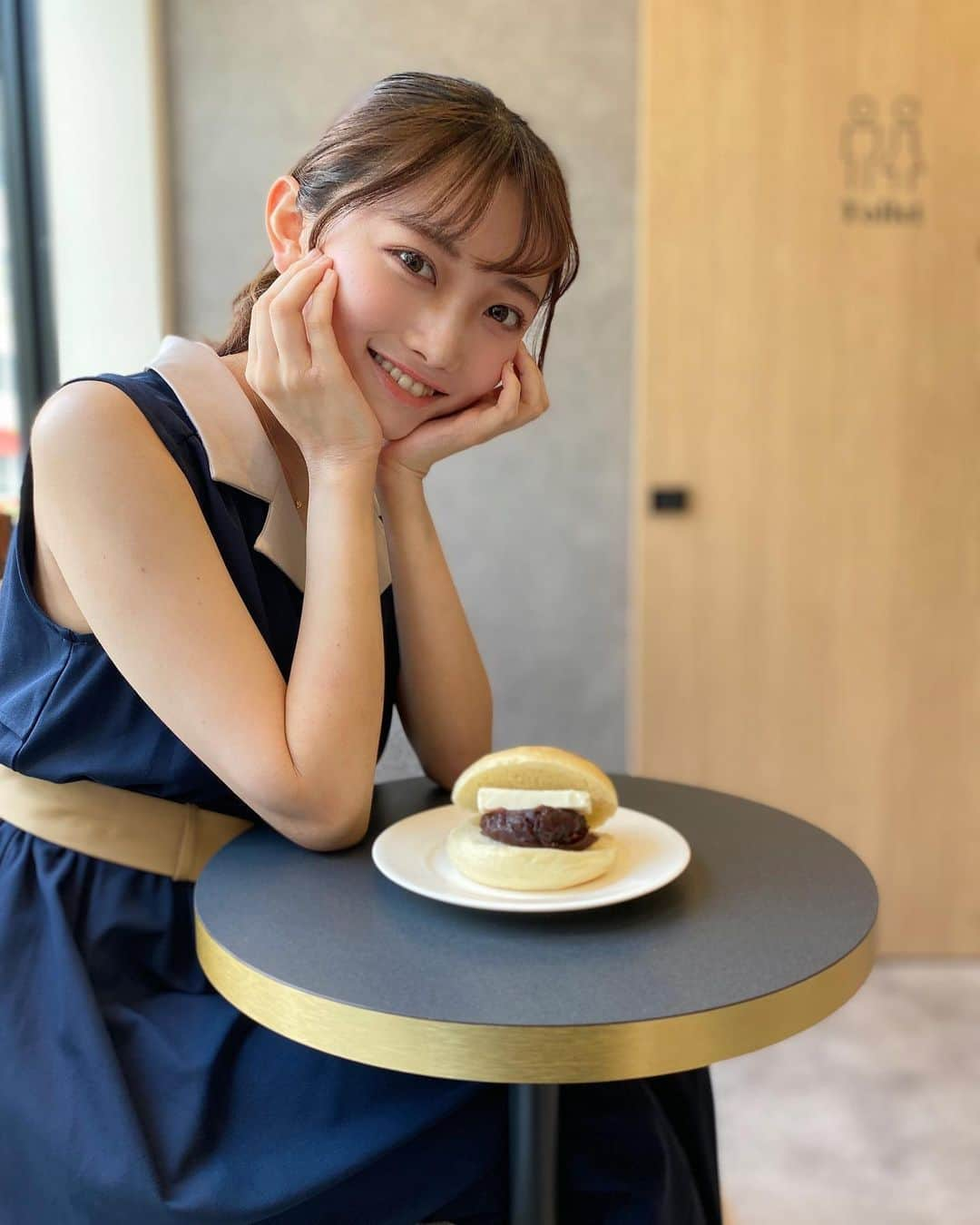 今井ゆうりさんのインスタグラム写真 - (今井ゆうりInstagram)「夏休み〜！！これは始まる前やけど授業あったのでアンバターサンド食べてから行った😄😄🤍. . . #kamogawabakery #ポートレート #京都ランチ　#京都カフェ　#神宮丸太町カフェ #後ろにトイレうつっちゃった😂#京都パン屋 #京都パン屋巡り #instafood #大学生 #ポートレート女子」7月2日 19時53分 - youri2911