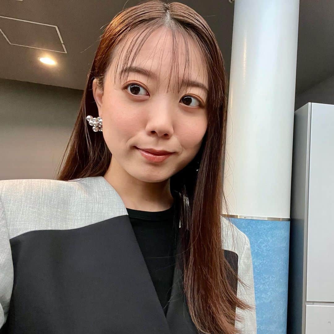 Peppe（緑黄色社会）のインスタグラム：「THE MUSIC DAY 2022  ありがとうございました〜！！ 「キャラクター」「Mela!」会場の雰囲気最高でしたね とてもとても楽しかったです😊✨  羽鳥さんのおかげで緑黄色野菜がトレンド入ったのね🥹すご〜」
