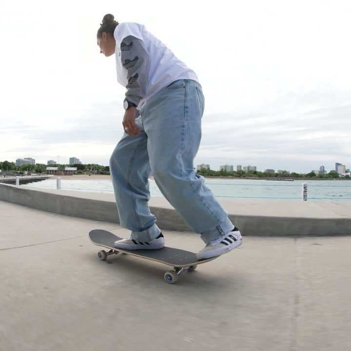マライア・デュランのインスタグラム：「Adidas Midwest Tour is live! Thanks for the fun times everyone 🍿🙌 🎥: @cmulhern @d_serr @poobert」