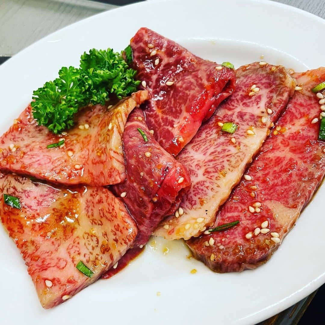 本間憲のインスタグラム：「夏と肉」