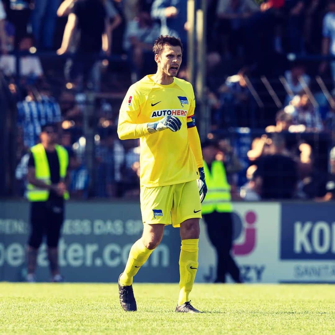 ルネ・ヤーステインのインスタグラム：「First game in over 15 months, grateful😁🔵⚪️  #hahohe」