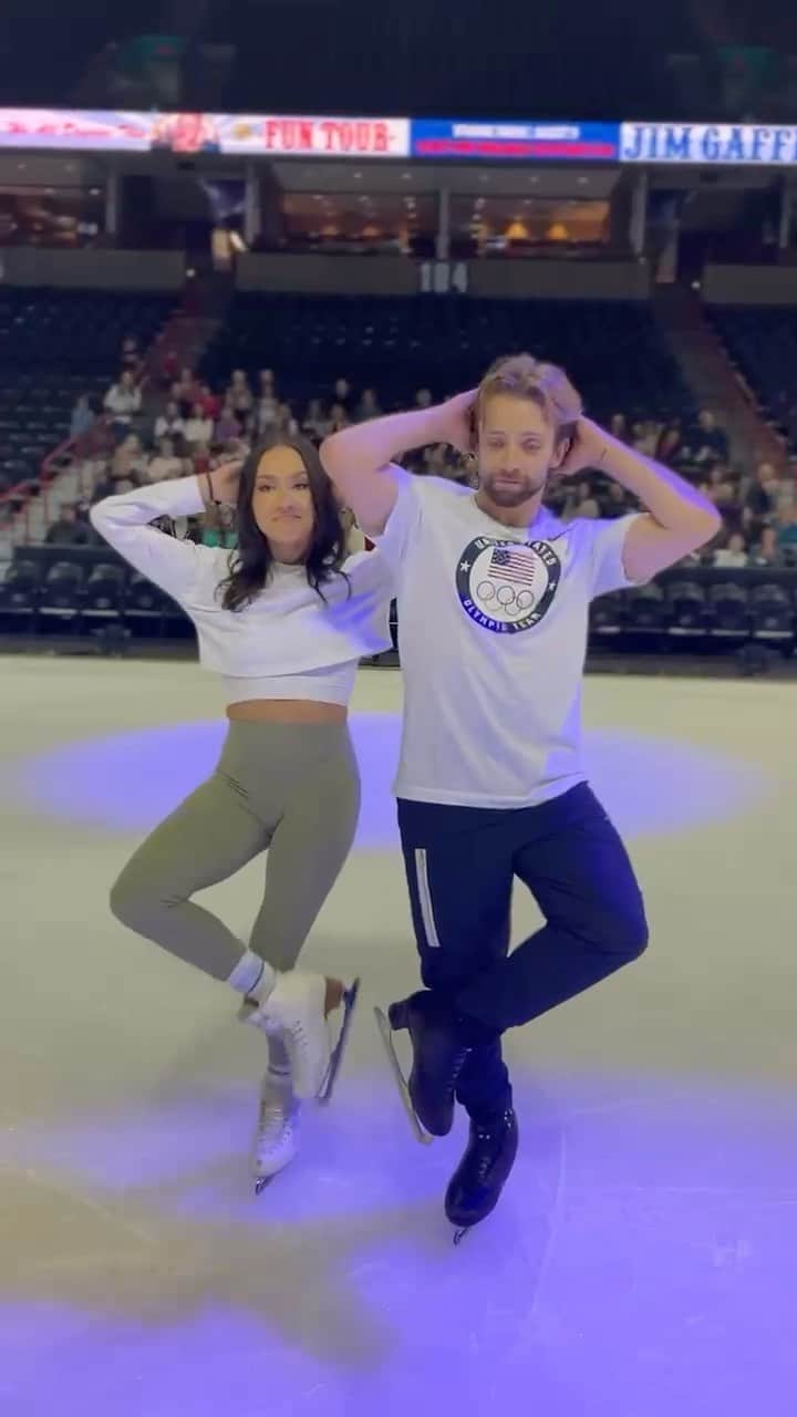 ジャン＝リュック・ベイカーのインスタグラム：「Happiest of birthdays to my wiggle wiggle jiggle jiggle partner 🕺🏼💃🏻」