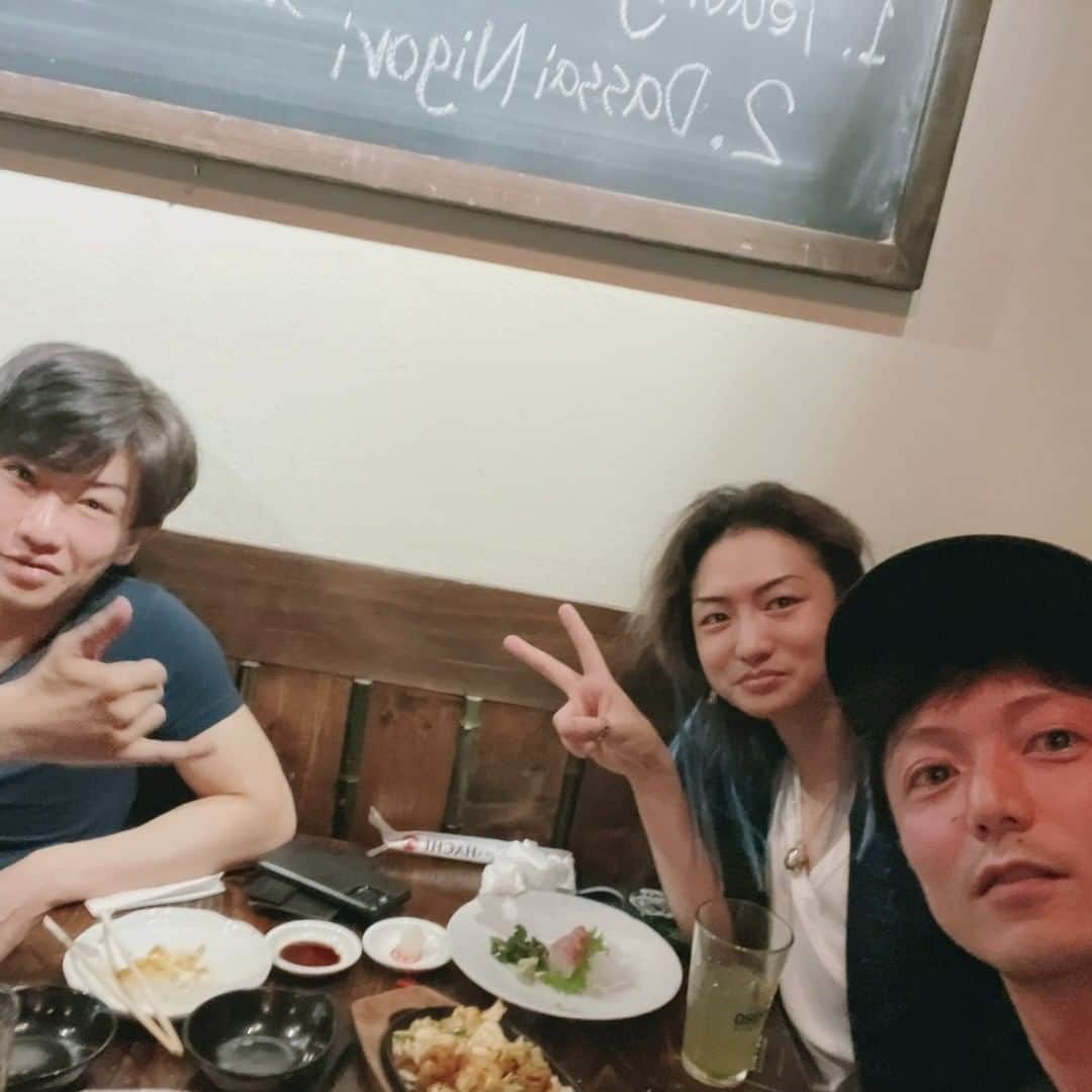 高橋理洋のインスタグラム：「友達のレペゼンDJ社長が応援ソングを作ってくれました。感動してちょっと泣いた！😂  #レペゼン #dj社長  #選挙 #参院選」