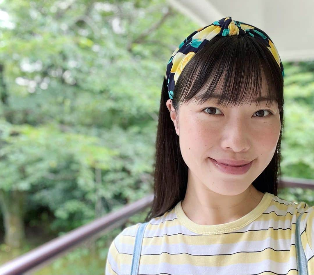 小田飛鳥のインスタグラム：「テレビで見てずっと気になっていた『やすらぎの里』さんに行って来ました🌱 誘っても誰も付き合ってくれないので、一人で。笑 本当名前の通り心と体が安らぎ、リピーターさんが多いことにも納得！ お喋りしてた皆さんと、「あと3日居たいね〜」とか「次は一週間だね〜」なんて話してて、ここにいる全員にとって大切な場所なのだなと感じました♪ 最後の夜のフルーツティーパーティーや、看板犬海ちゃんのお出迎えお見送りも嬉しかった 🐕🍎🍈🍊 #やすらぎの里 #やすらぎの里高原館 #断食道場 #断食 #ファスティング」