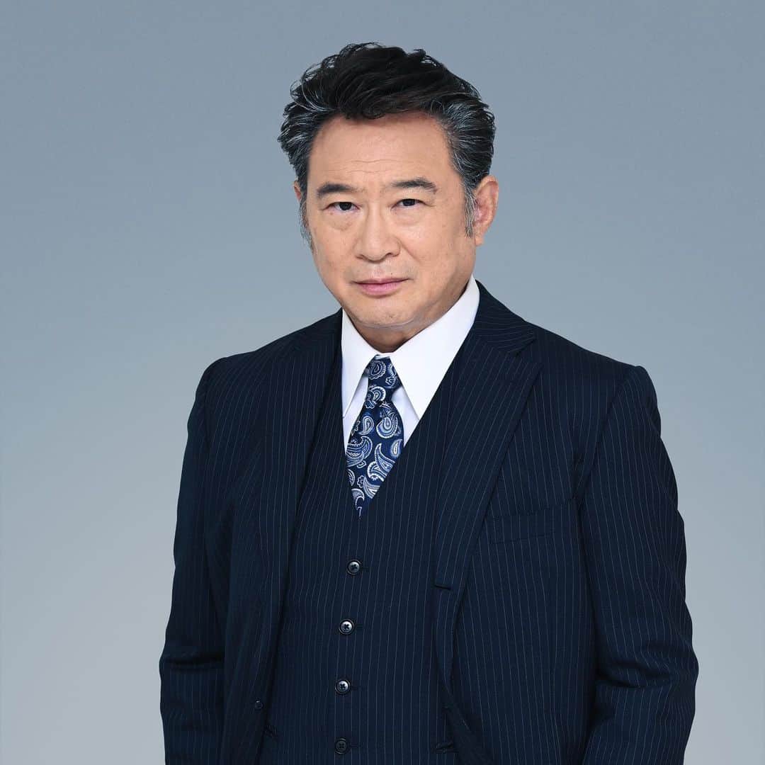 オクトー 〜感情捜査官 心野朱梨〜のインスタグラム：「#オクトー｜捜査𝐌𝐄𝐌𝐎 09 🗒  〖 平安衛(#船越英一郎) 〗  - 警察庁次長で次期警察庁長官候補の一人  - 常に冷静沈着  - 警察庁にいた涼を特命で東神奈川署に異動させた  🎨船越さんコメントはこちら https://www.ytv.co.jp/8octo/#cast」