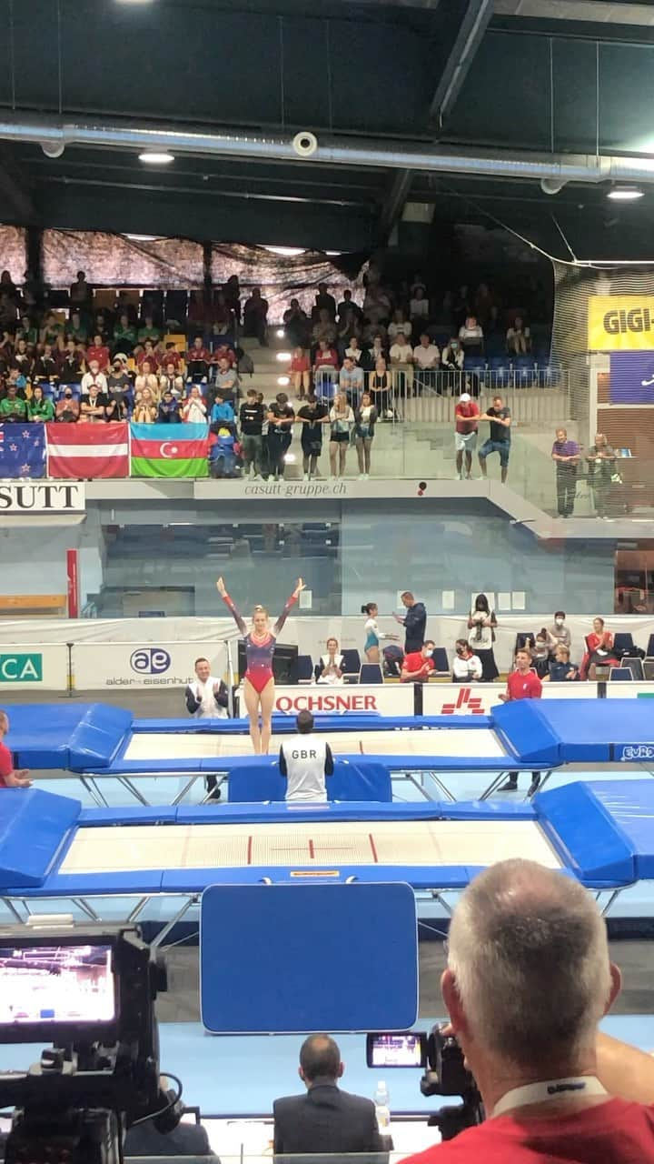 ブライオニー・ペイジのインスタグラム：「✨ New PB (57.095) ✨ 🥇 World Cup Gold!」