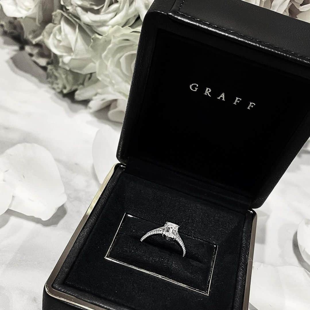 natsu_772のインスタグラム：「𝔀𝓮𝓭𝓭𝓲𝓷𝓰👰🏻‍♀️🫶🏻🤵🏻‍♂️🕊🫧 2022.3.26💍 #結婚しました♡」