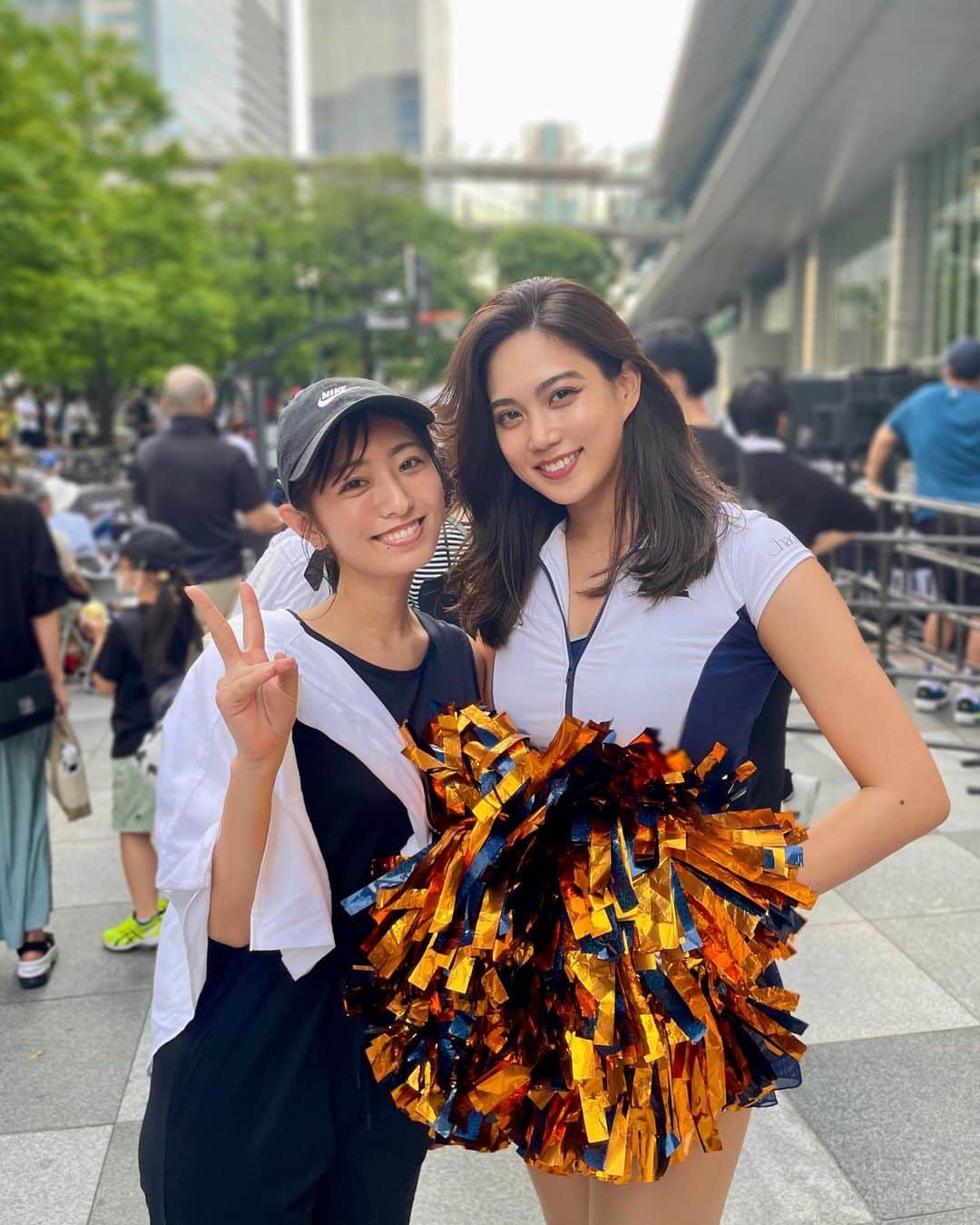 のインスタグラム：「🏀 . 3×3見に行ってきた〜✨ ちょうど親友がチアしてるチームの ホーム戦と言うことで めちゃめちゃ盛り上がってました🔥 . 実は、かれこれ私は 彼女のファンを約9年しております😍 同期であり、理解者であり、憧れでもあるのです🙋‍♀️ この日もかっこよかった、、、💗」