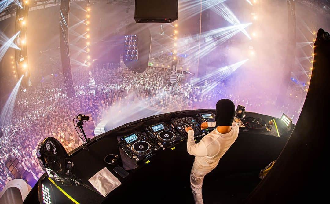 Sensationさんのインスタグラム写真 - (SensationInstagram)「Thank you for being part of Sensation 2022! After a long time we finally reunited on the dance floor to celebrate life and let everything go with sets from artists Noizu, Diplo&MK, Franky Rizardo, ACRAZE, Oliver Heldens, Sunnery James & Ryan Marciano, and finishing with Malaa. You entered our house and there was nothing but unity and positivity throughout the ArenA.   Who knows what the future holds, but we already can't wait to see it. Are you ready?  Sign up for our newsletter and stay up to date sensation.com  #sensation2022 #YESTOALL  #geen18geenalcohol」7月3日 19時45分 - sensation