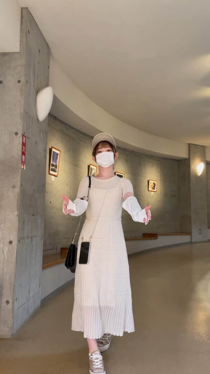 のインスタグラム：「🏷🕊🧦🧳🎞📜 📺💡🧸 ・ ・ ・ #ootd #ワンピース #キャップ」