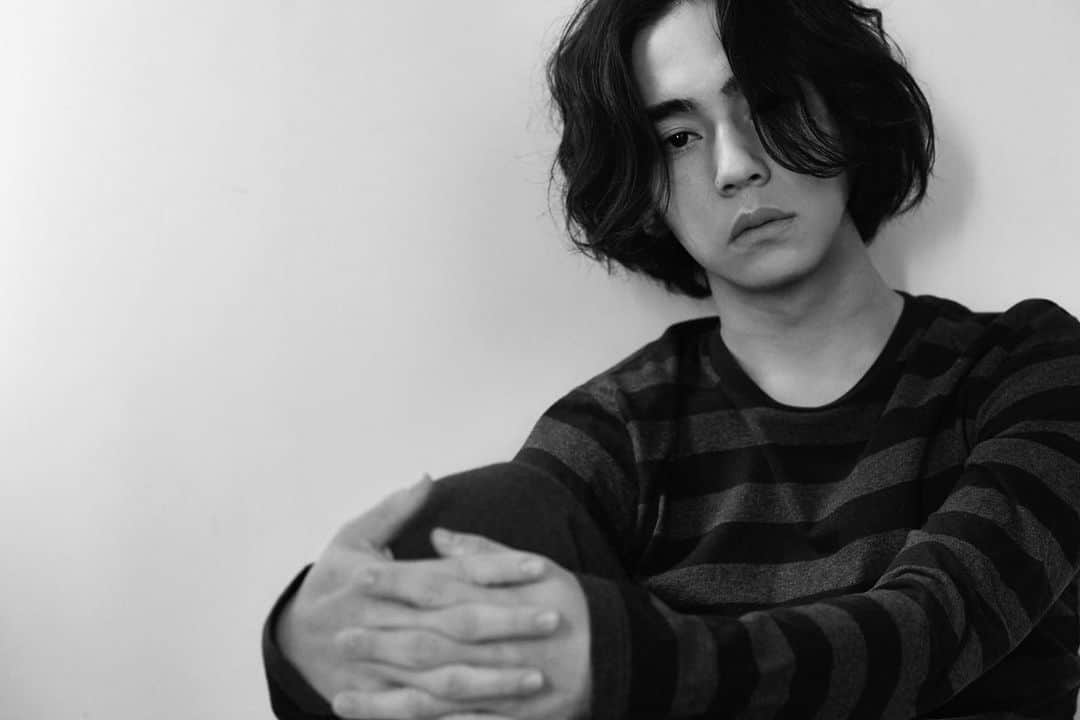 南北斗のインスタグラム：「. model by @hokuto.minami_official  photography by @maru_1111」