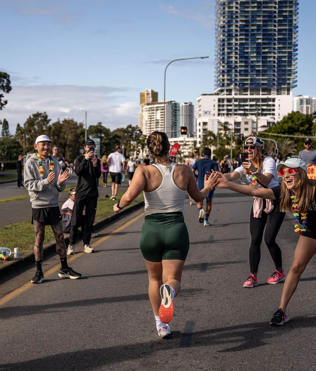 フィービー・ディ・トマソさんのインスタグラム写真 - (フィービー・ディ・トマソInstagram)「Alternate ending to Season 2 of Marathon WAGs 🙃 #viewerschoice @gcmarathon   ❤️‍🔥 @patrickupthere ❤️‍🔥@richardjohnston43❤️‍🔥@mardic7 ❤️‍🔥@iamrazzzzzzz ❤️‍🔥 @pippa___monti ❤️‍🔥@tom_sharry ❤️‍🔥  📸 @hunter.athletics」7月4日 8時12分 - phoebeditommaso