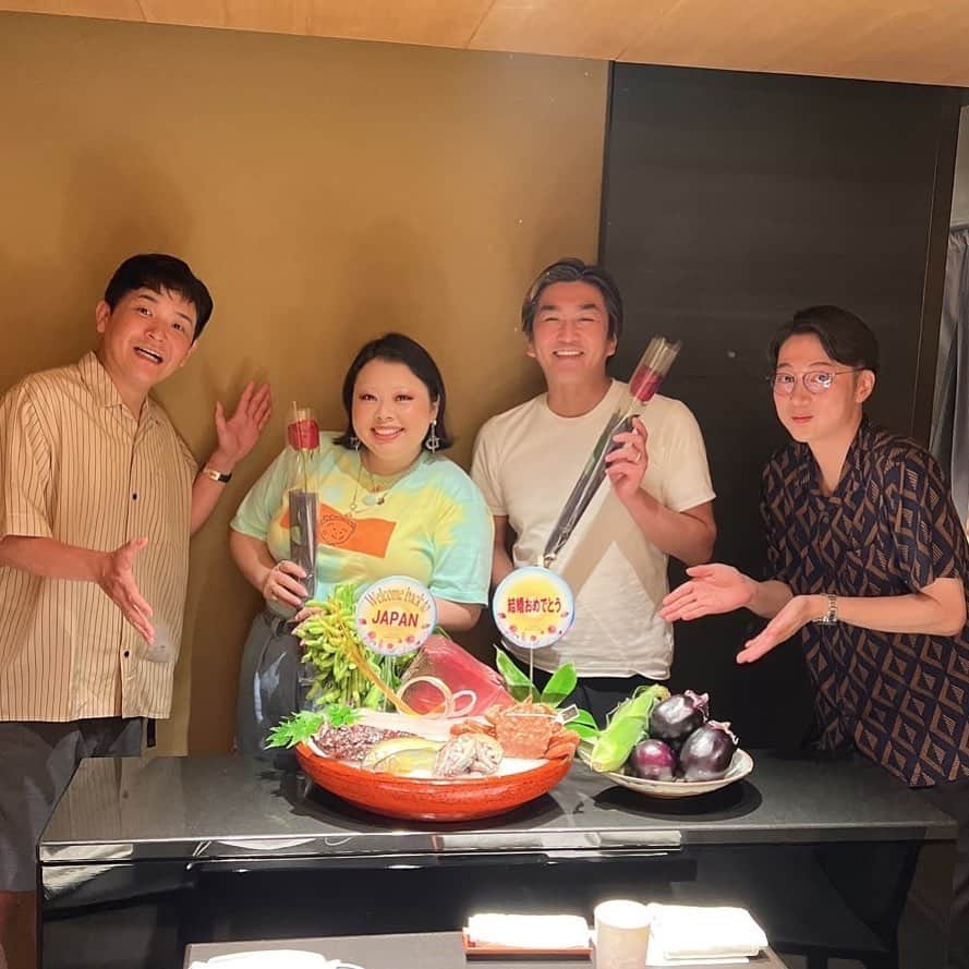 ノブ さんのインスタグラム写真 - (ノブ Instagram)「直美おかえり徳井おめでとう会。 なのに金田が1番喋ってたなぁ。 #金田のたまごっちの話し #知らん」7月4日 11時28分 - noboomanzaishi