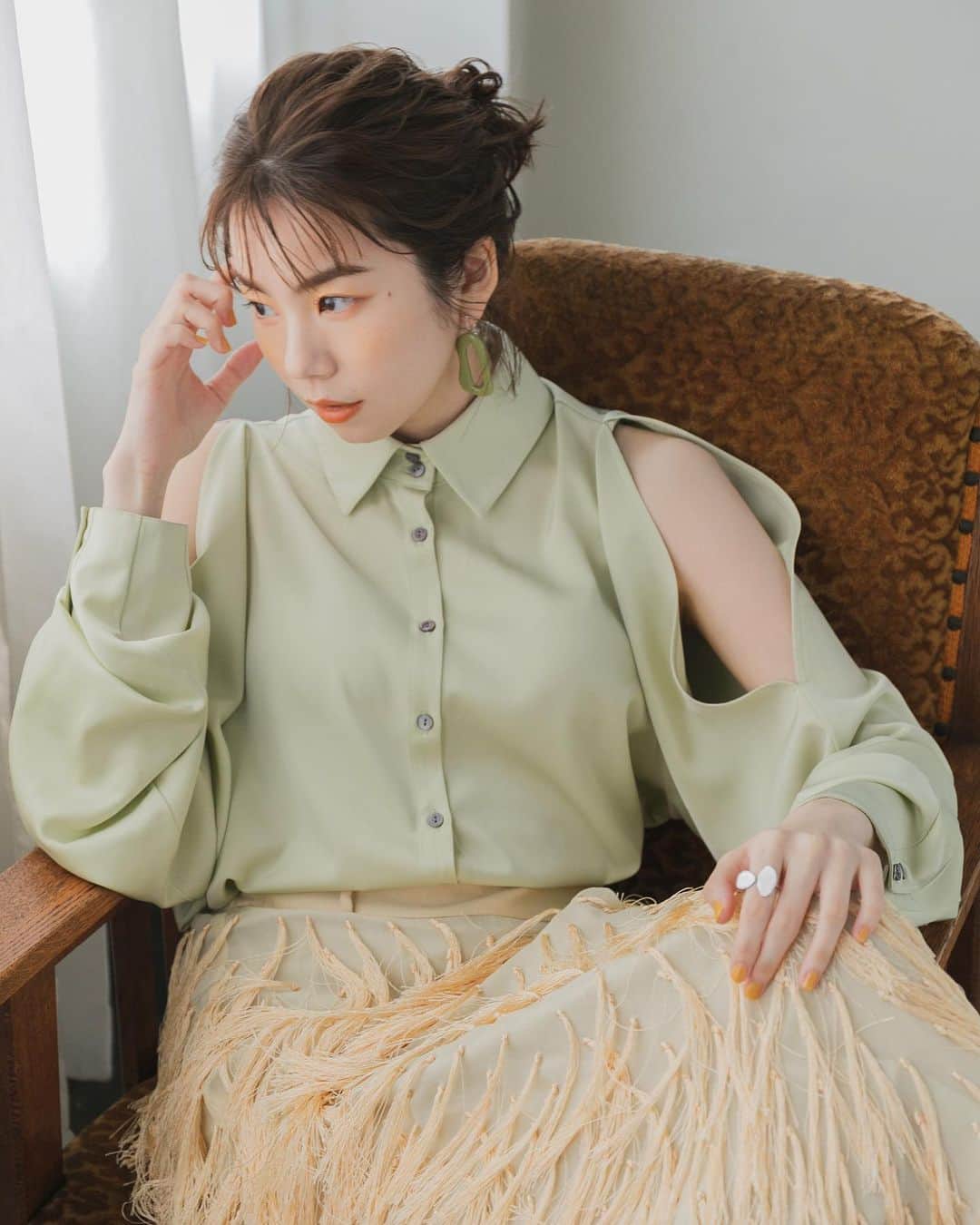 野村麻純のインスタグラム：「⁡ ⁡  photo @manami.ph hairmake @chakk1n） styling @kon_543 @cereal.33」