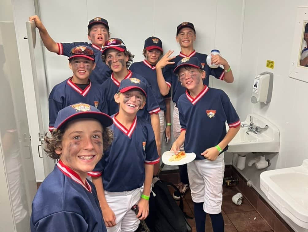 ブライアン・バリントンさんのインスタグラム写真 - (ブライアン・バリントンInstagram)「What a run, UDC 12U! Such a fun week at Cooperstown Dreams Park, 6-2 and an Elite 8 finish! Another great season in the books! Thank you to all of the kids and families that made this all possible!」7月4日 23時02分 - bryanbullington