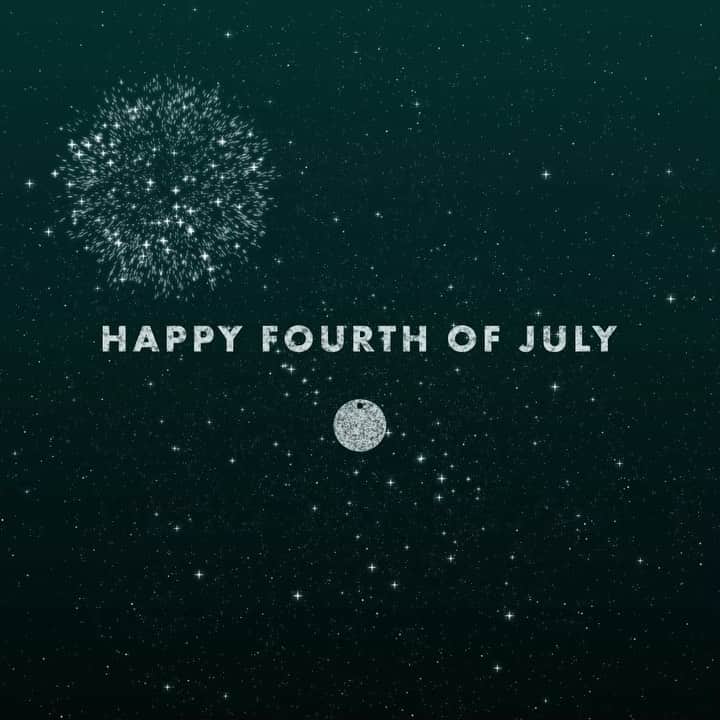 モバードのインスタグラム：「Wishing you a safe and happy Fourth of July!」