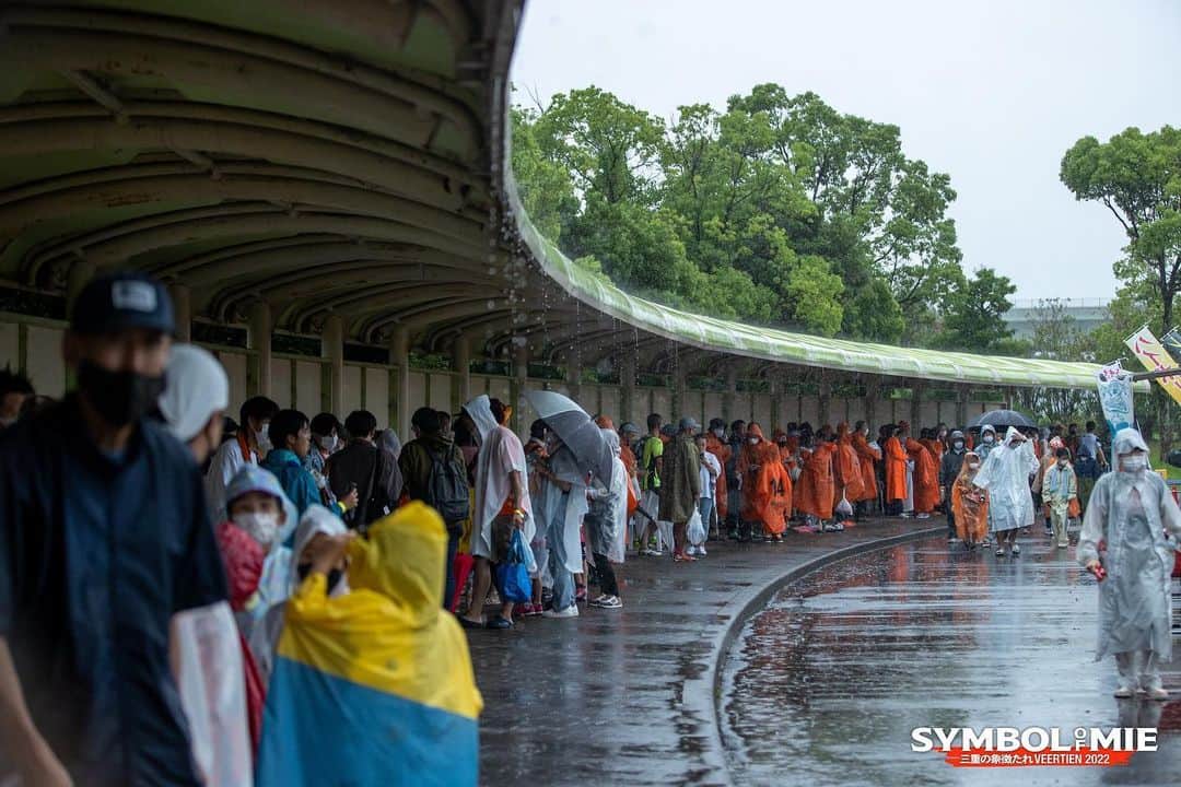 田村翔太のインスタグラム：「. 大雨、雷雨での中断の中 最後まで応援ありがとうございました。  ホームで勝ちたかった。  アウェーでの2連戦に向けていい準備を。  #JFL #ヴィアティン三重 #あなたの一歩が三重の未来を創る」