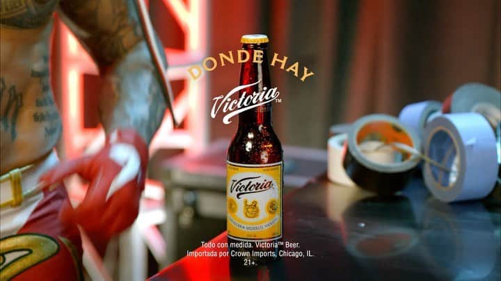 レイ・ミステリオ・ジュニアのインスタグラム：「Donde hay Victoria, ¡yo también estoy! ¿Quién quiere una Victoria para el show de esta noche? @cervezavictoriausa」