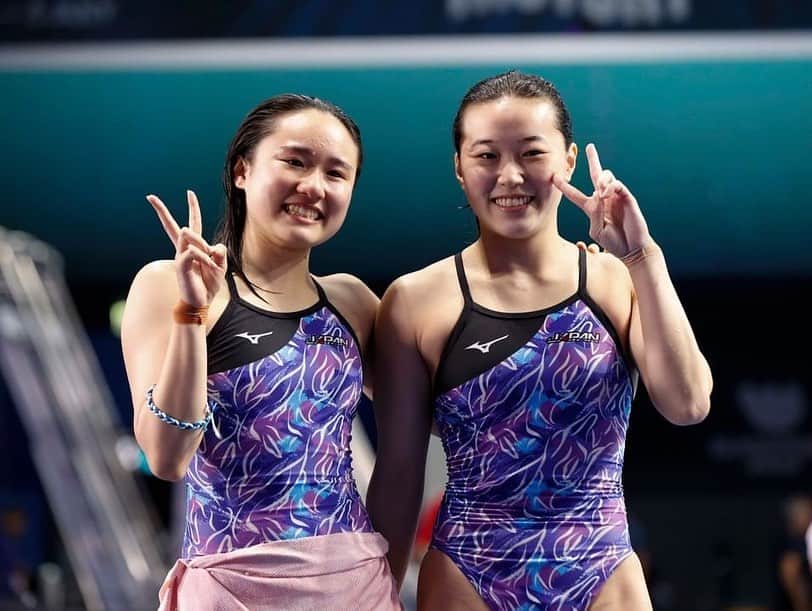 金戸凜さんのインスタグラム写真 - (金戸凜Instagram)「I STILL CAN'T BELIEVE THAT I AM 2ND BEST IN THE WORLD!!🌏❤️‍🔥 ・ 3m Springboard Synchro 🥈 ⁡・ 3年ぶりの国際大会は、私にとって一生の宝物になりました。 紗也可ちゃん本当にありがとう。 応援してくださった皆さん、ありがとうございました❣️ ・ ・ #Budapest2022 #diving」7月5日 5時40分 - rin.kaneto