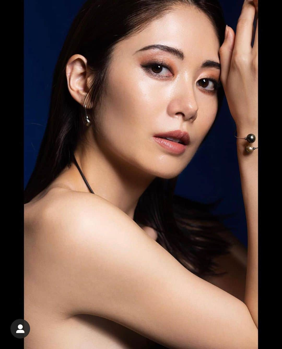 土屋ひかるのインスタグラム：「撮影：吉岡光洋さん メイク：麻里暁代さん . https://neutral-tokyo.com/models/tsuchiya . #土屋ひかる #nmtinc #モデル #美 #美容 #美肌 #美髪 #ヘアケア #cosmetics #skincare」