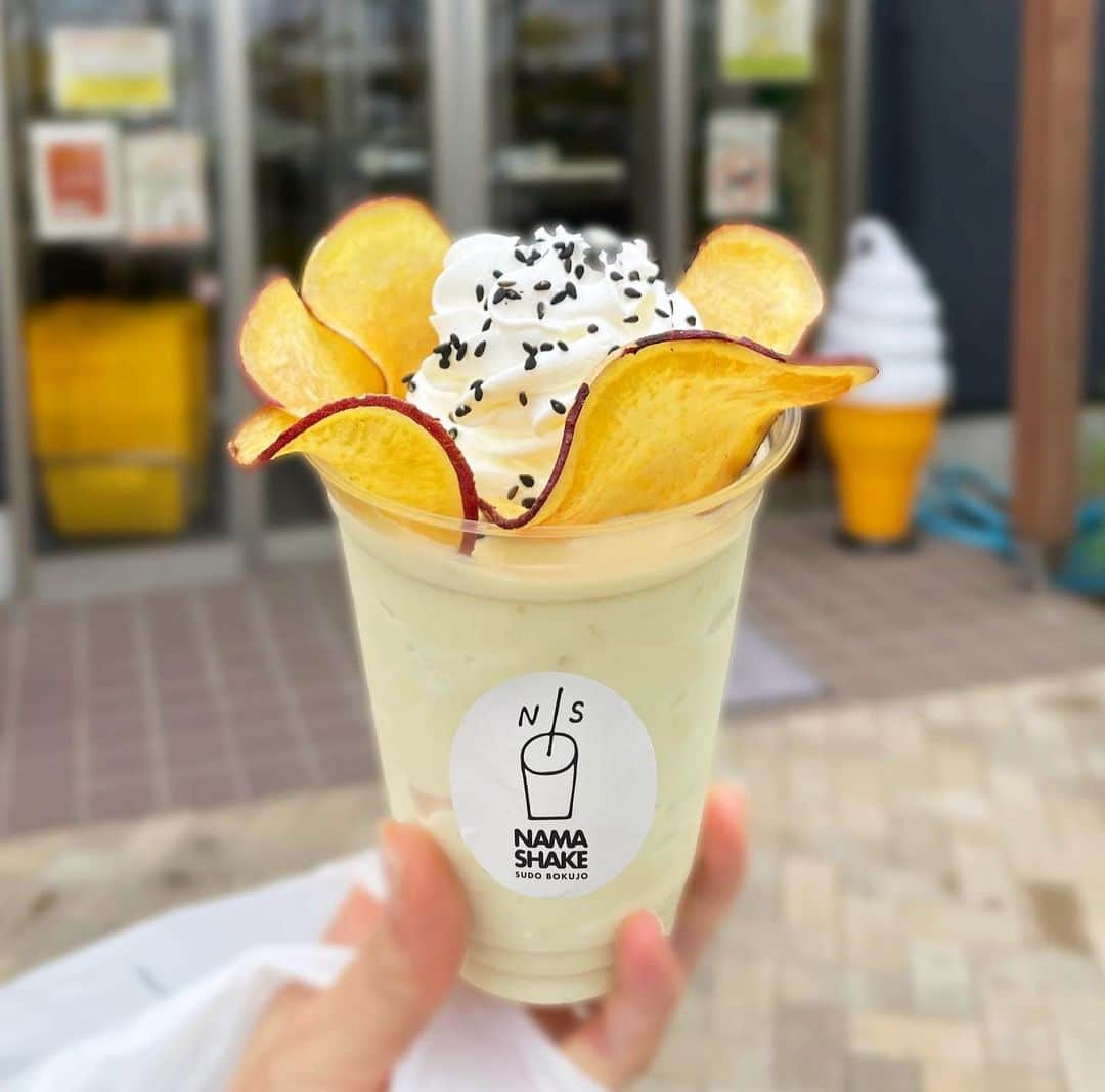 志摩夕里加のインスタグラム：「南房総生シェイク祭り🥛🍨 金之助でさつま芋生シェイク🍠 甘さ控えめで飲みやすかった👌  #房総半島 #南房総生シェイク #生シェイク祭り #生シェイク #生シェイク祭り2022 #房総 #館山 #館山スイーツ #甘党 #スイーツ好きな人と繋がりたい #さつま芋 #さつまいも #さつまいもスイーツ  #んーおいthy」