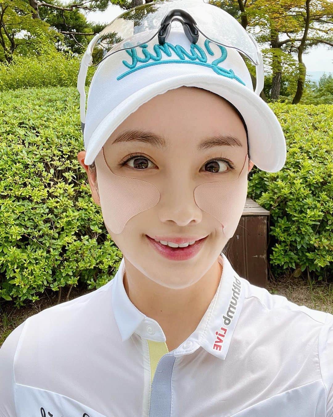 パク・キョルのインスタグラム：「. @thehanol  ☀️☀️☀️ #더한올코스메틱 #더한올」