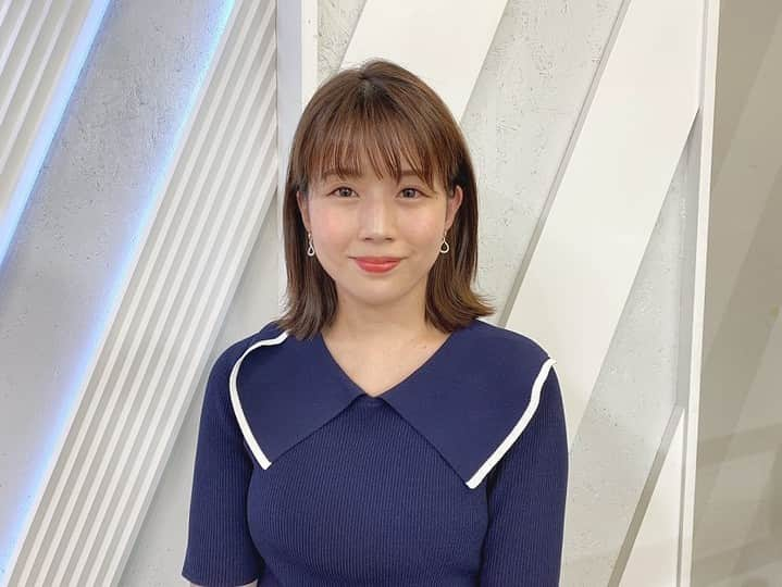 テレビ朝日アナウンサー公式さんのインスタグラム写真 - (テレビ朝日アナウンサー公式Instagram)「夜９時からは #ABEMAPrime  「いつも本番前に衣装写真を撮ってもらうのですが、右襟が大きくめくれていました。知らずにすました顔をしているわたし。本番前に気づけて良かったです #田中萌 」」7月5日 20時00分 - tvasahi_announcers