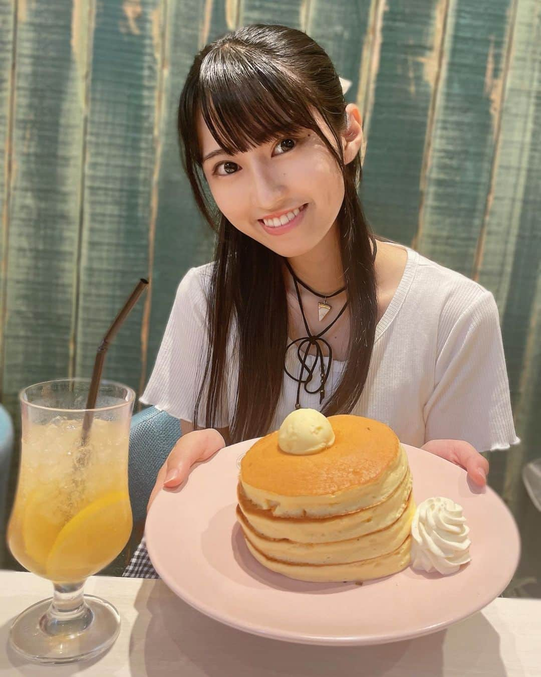 瀬戸ゆなさんのインスタグラム写真 - (瀬戸ゆなInstagram)「▫️ 美味しかった〜🥞💓  飲み物はレモン系を見つけると、ついつい選んじゃう🍋   #夢アドシトロン  #cuugal  #パンケーキ  #🥞 #カフェ巡り  #お洒落さんと繋がりたい  #ハーフアップ  #07  #瀬戸ゆな」7月5日 20時56分 - yuna64._