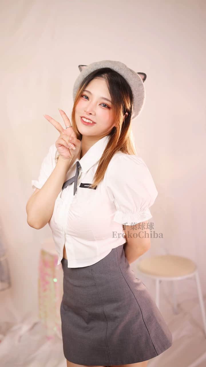 EROKOのインスタグラム：「one kiss～」