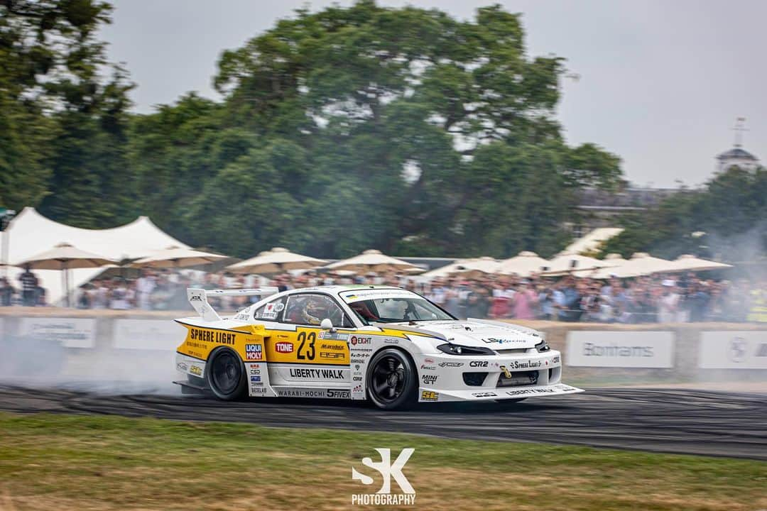 日比野哲也さんのインスタグラム写真 - (日比野哲也Instagram)「@hibinojyuku definitely embraced “Full Send” at @fosgoodwood a couple weeks back in the LB⭐️Super Silhouette WORKS 4 Rotor S15   Anyone else love the energy that Hibino-San brought to this year’s event!? We did!   Thanks @skelly__photography for epic shots  For more information about our S15 kit & any of the other kits we do: 📩 mail@libertywalk-eu.com 📱+44 01933 685840 #LibertyWalkEurope #LBWorks #LBWK #LibertyWalk #LBPerformance #LBRacing #LBSuperSilhouette #Hibino #FOSGoodwood #Goodwood #FestivalOfSpeed #ThePerformanceCompany」7月6日 0時10分 - hibinojyuku