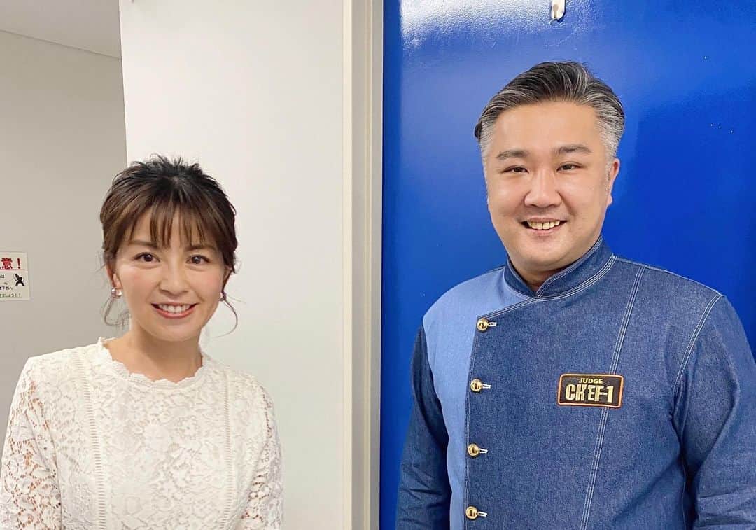 中野美奈子のインスタグラム：「⭐︎写真がおかしかったので再投稿します。すいません💦  今週金曜日（7月8日） 夜11時15分からABCテレビにて（一部地域をのぞく）  『ザ・プレミアム・モルツ presents🍴CHEF-1グランプリ 2022🏆』サバイバルラウンドが放送されます。  中国・四国エリアのゲストとしてお呼ばれしました。  選ばれしシェフのつくるお料理に涙でるくらい美味しかった。言葉でませんー。  審査員の中華の鉄人、田村シェフとパチリ。 高松に昔お店を出されていて、子どもの頃、家族で行っていたのを覚えてくださってました！ すごいご縁(๑˃̵ᴗ˂̵)  あまりにも非日常のお味とスタジオの雰囲気に鳥肌たちました。 ぜひご覧ください。  #シェフワングランプリ2022  #chef1gp #涙でるほどおいしかった  #田村亮介シェフ と  #中野美奈子」