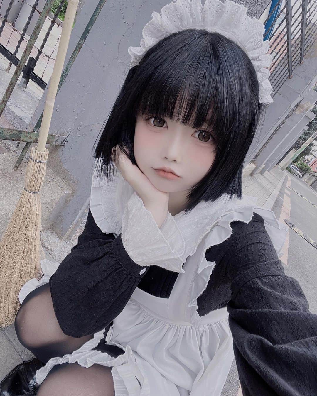 Loluuuuuuのインスタグラム：「🖤🤍🖤」