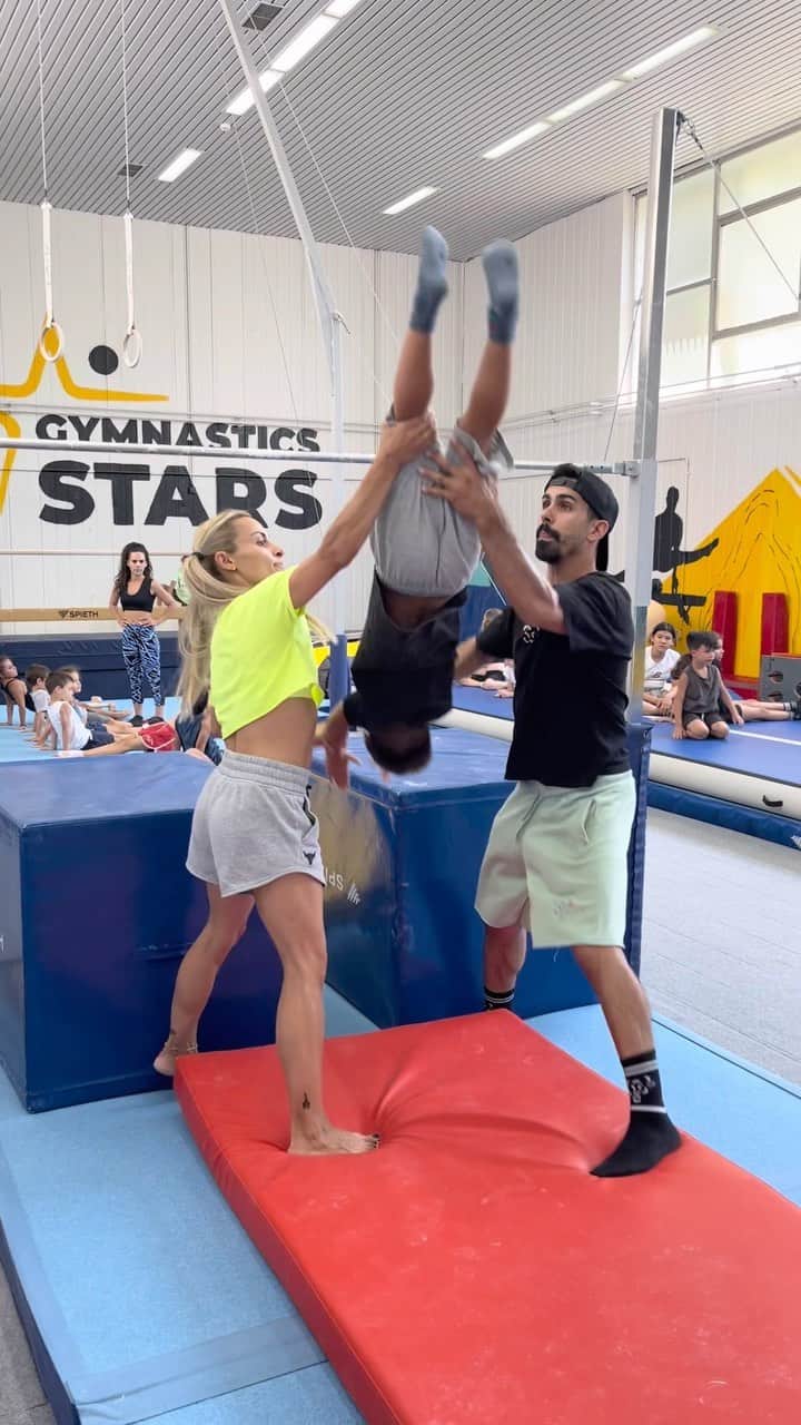 のインスタグラム：「#lovewhatyoudo #dowhatyoulove  @gymnasticsstarssportsclub」