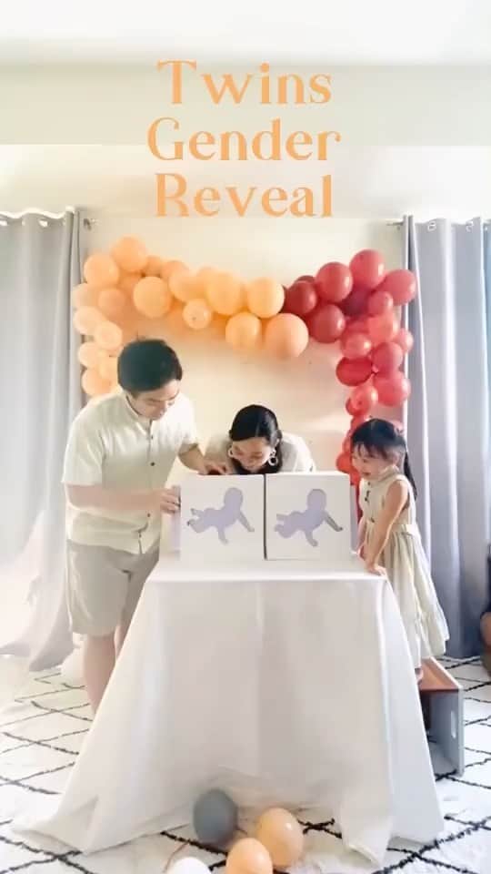 Wedding ?のインスタグラム：「Watch it until the end! Gender reveal 💙💗 BOY OR GIRL? Vd @themagsaysays」