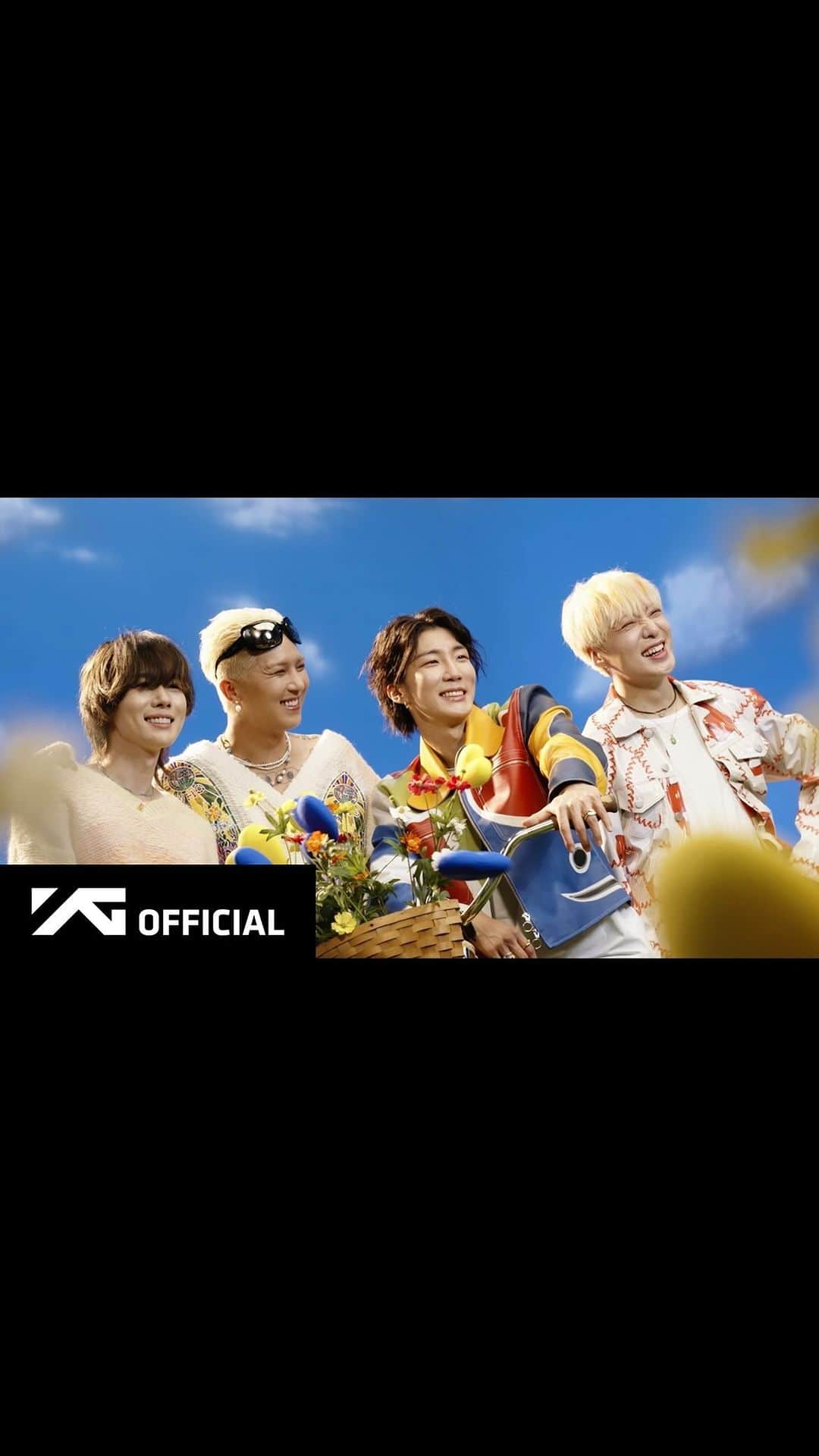 のインスタグラム：「[☁️WINNER☁️] ‘I LOVE U’ M/V MAKING FILM  ▶️https://youtu.be/E-UAlXHR22I  #WINNER #위너 #4thMINIALBUM #HOLIDAY #TITLE #ILOVEU #MV_MAKINGFILM #YG」